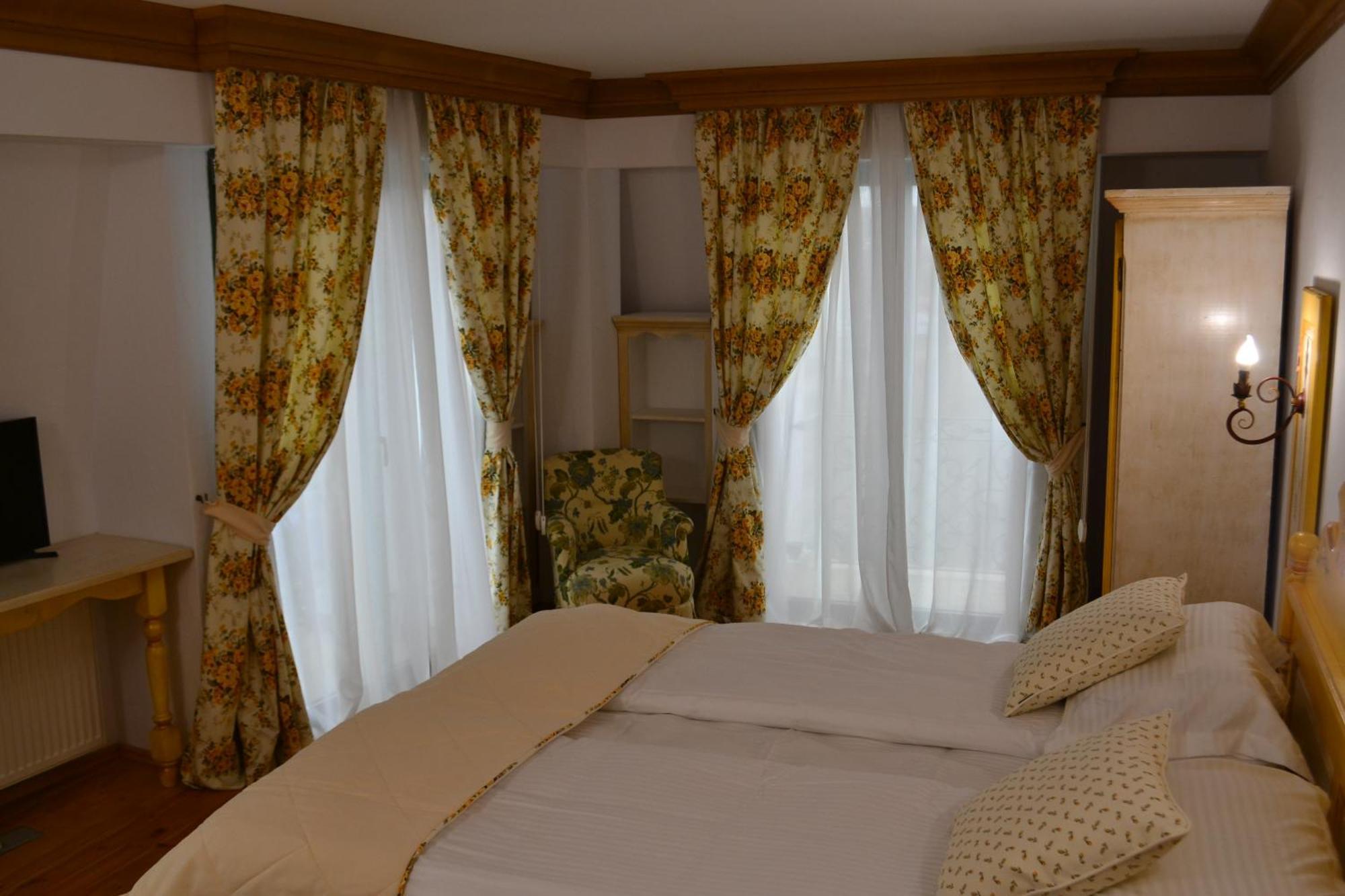 בוקרשט Casa Comana Boutique Hotel מראה חיצוני תמונה
